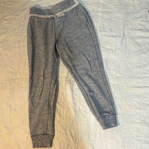 Lululemon size 8 Highway said joggers blue and white fleece heavy duty comfy - Picture 5 of 5